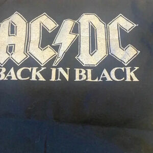 AC/DC Back In Black T-shirt Men’s Size Large